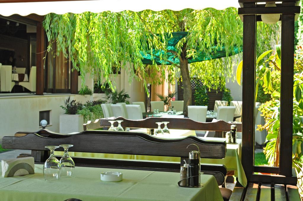 Hotel Vila Class Satu Mare Dış mekan fotoğraf