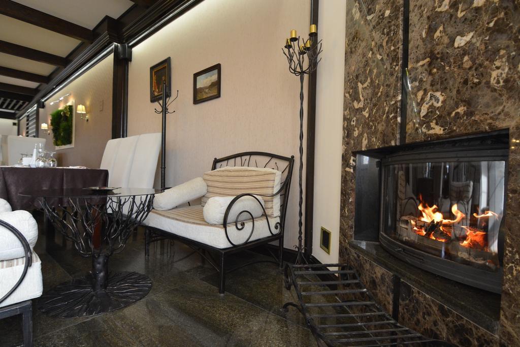 Hotel Vila Class Satu Mare Dış mekan fotoğraf