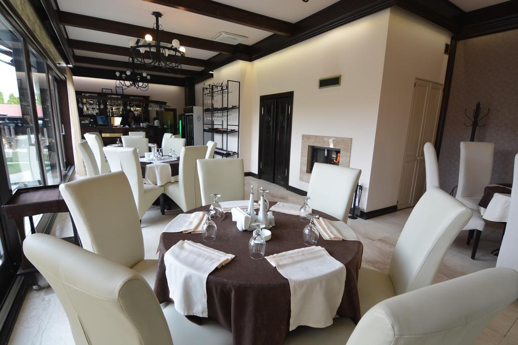 Hotel Vila Class Satu Mare Dış mekan fotoğraf