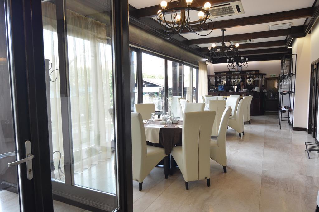 Hotel Vila Class Satu Mare Dış mekan fotoğraf
