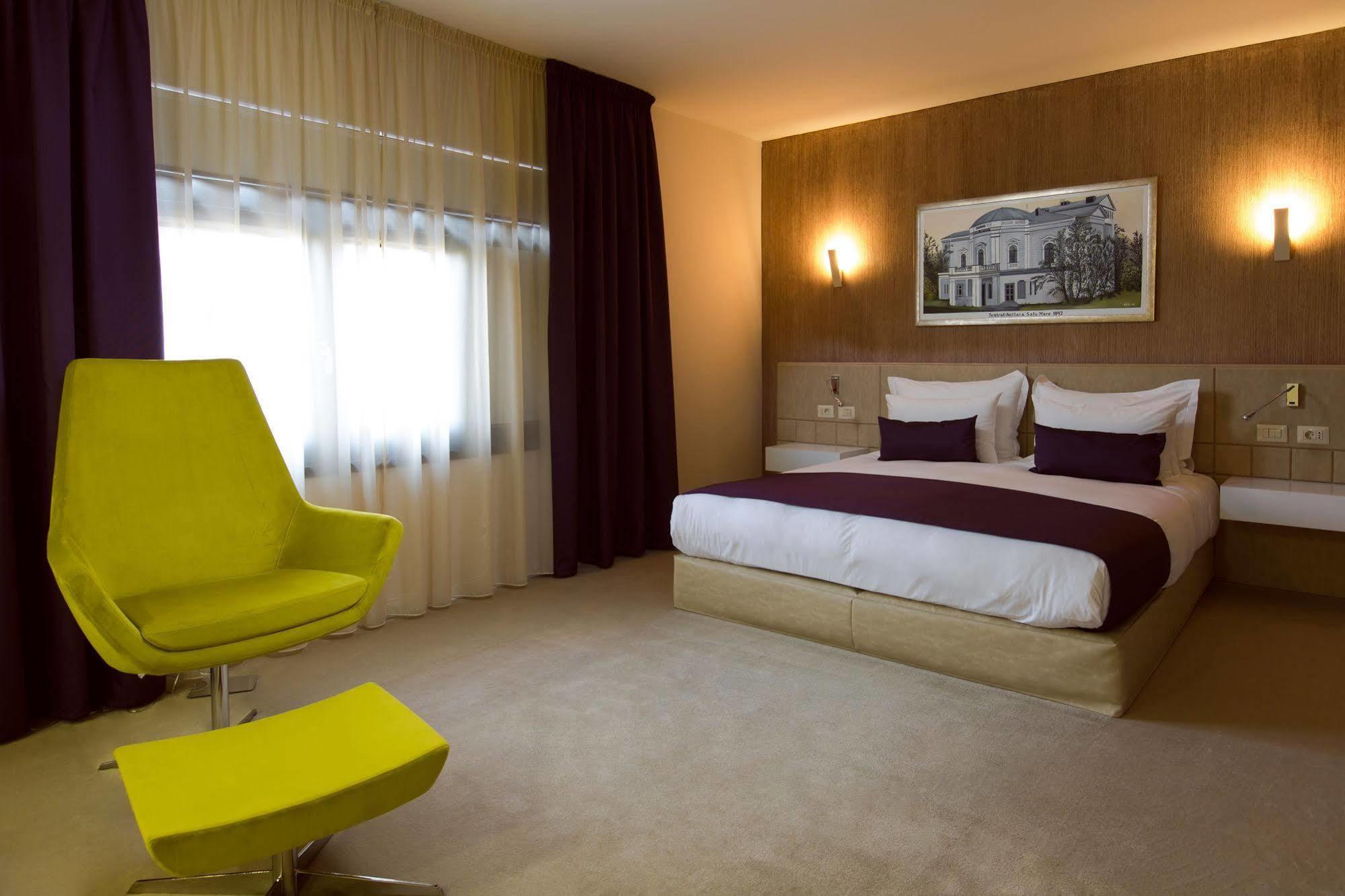 Hotel Vila Class Satu Mare Dış mekan fotoğraf